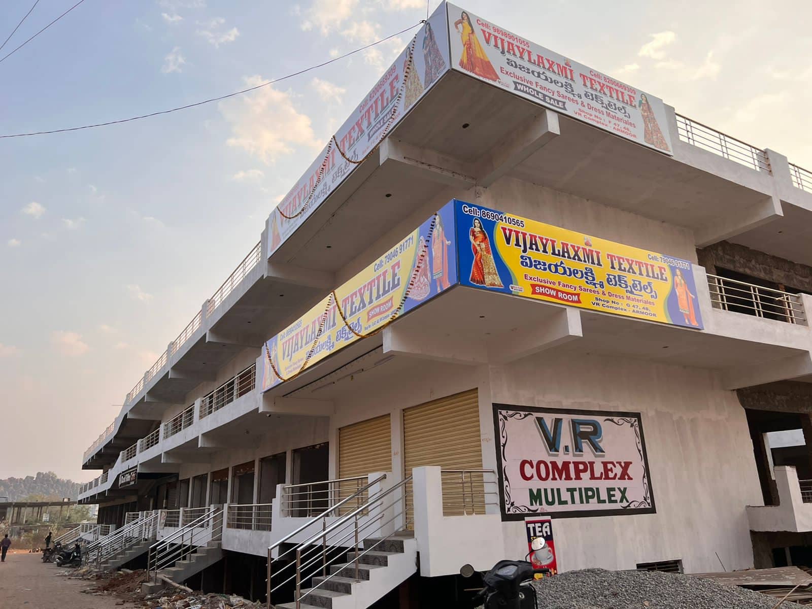 VR Multiplex  and Commercial Complex 4